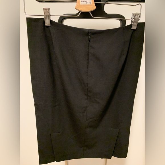 Dark grey theory pencil skirt - Picture 4 of 7